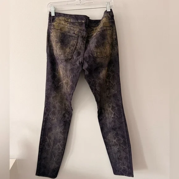 Snake Print Jeans. Size 30. - Picture 4 of 8